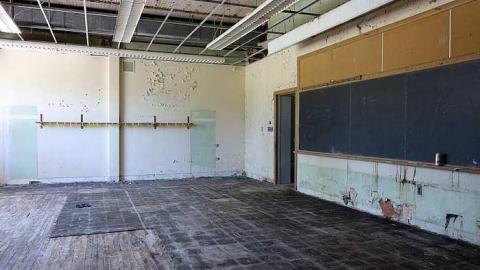 Define & Describe '16 - Arthur-Meighen-School62.jpg