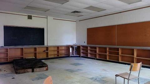 Define & Describe '16 - Arthur-Meighen-School88.jpg