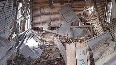  Farmhouse remains - Thorold-Playboy-Mansion31.jpg