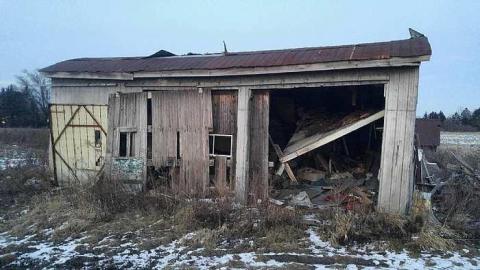  Farmhouse remains - Thorold-Playboy-Mansion33.jpg