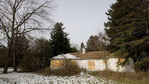 Old photos from my visit - 46-Meadowcliffe-Drive32.jpg