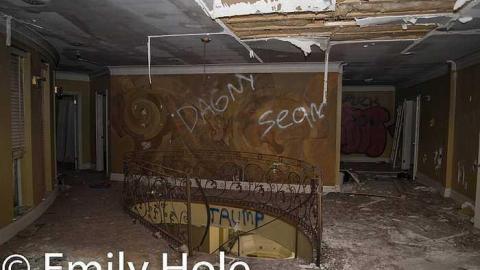 Grow Op Mansion - Abandoned-Grow-Op-Mansion--Drug-Dealers-Mansion--King-City118.jpg