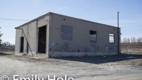 Decorated Walls - Cohen-And-Co-Steel-Distributors1.jpg