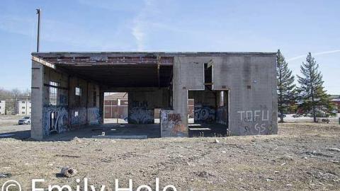 Decorated Walls - Cohen-And-Co-Steel-Distributors6.jpg