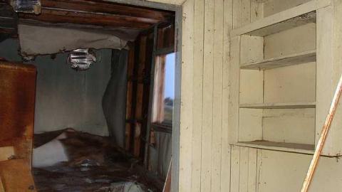 house on hill 2011 - DSC03273.jpg