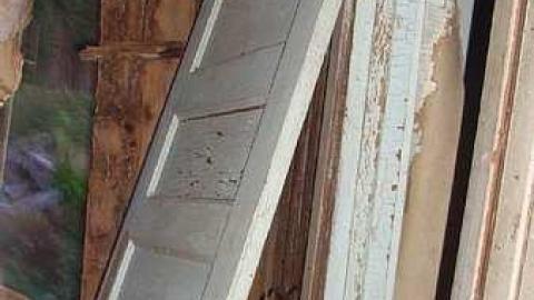 house on hill 2011 - DSC03278.jpg