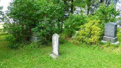 September '16 - North-Bruce-Cemetery22.jpg