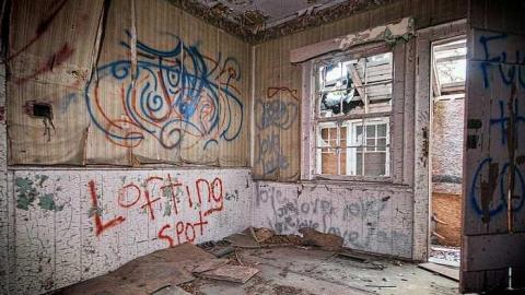 Still Standing 2017 - IMG_0224s.jpg