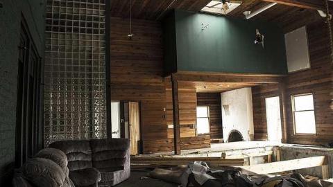 Life's a Party  - house9.jpg