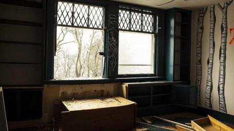 Life's a Party  - house11.jpg