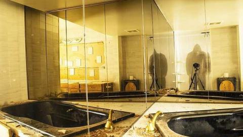 Life's a Party  - house21.jpg