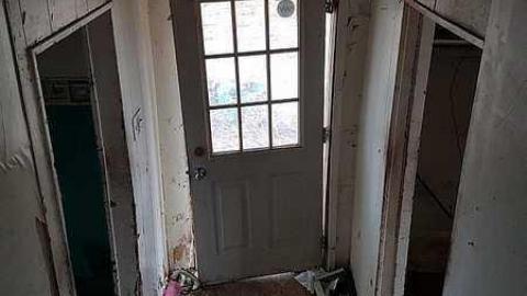 Cages and Toys - 20170326_184226.jpg