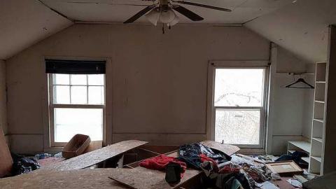 Cages and Toys - 20170326_184437.jpg