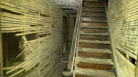 Highschool Trap House - Rev-William-Leeming-House5.jpg