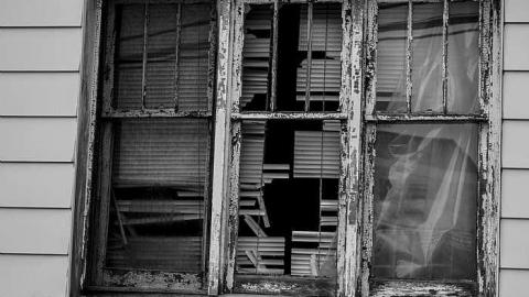 Sell 'em Fast - o-window bw.jpg