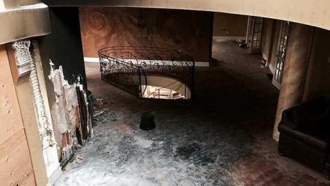 October '16 - Abandoned-Grow-Op-Mansion--Drug-Dealers-Mansion--King-City394.jpg