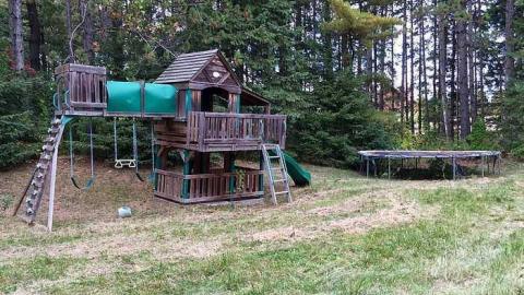 October '16 - Abandoned-Grow-Op-Mansion--Drug-Dealers-Mansion--King-City380.jpg