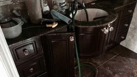 October '16 - Abandoned-Grow-Op-Mansion--Drug-Dealers-Mansion--King-City417.jpg