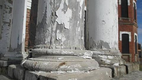 Sunny Day! - Century-Manor-Asylum160.jpg