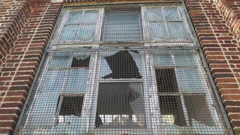 Sunny Day! - Century-Manor-Asylum161.jpg