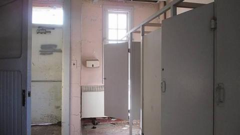 Sunny Day! - Century-Manor-Asylum153.jpg