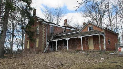 Revisit after arson - RussellChristie-House125.jpg