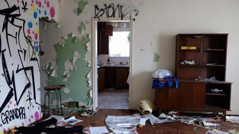 1 For 3 '17 - Mr.-and-Mrs.-Sauga46.jpg