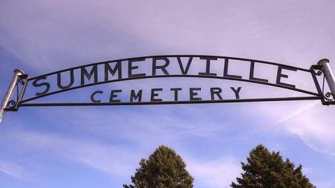 Death Hath No Sting - Summerville-Pioneer-Cemetery50.jpg