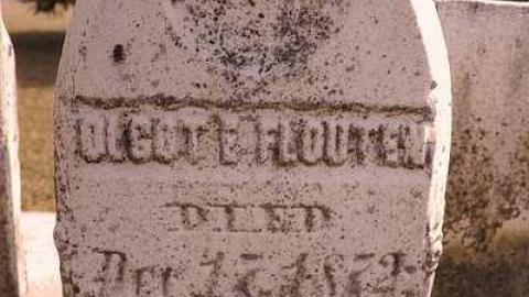 Death Hath No Sting - Summerville-Pioneer-Cemetery5.jpg