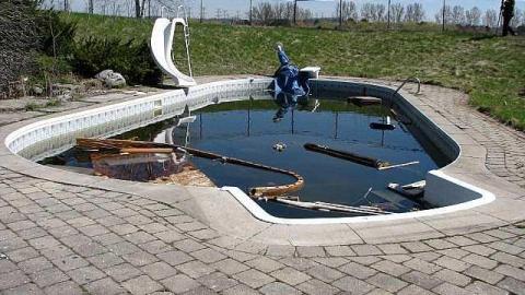 Poignant Memories - Someones-been-living-here68.jpg