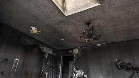 Pool house  - Someones-been-living-here4.jpg