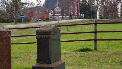 Charles Was In Charge - Brodhagen-Pioneer-Cemetery19.jpg