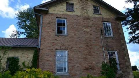 Aug. 2011 - Ingersoll-Farmhouse44.jpg