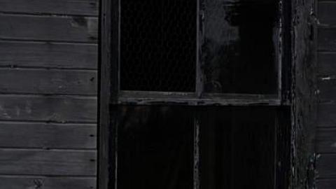 Rustic and Decayed - The-Hull-House39.jpg