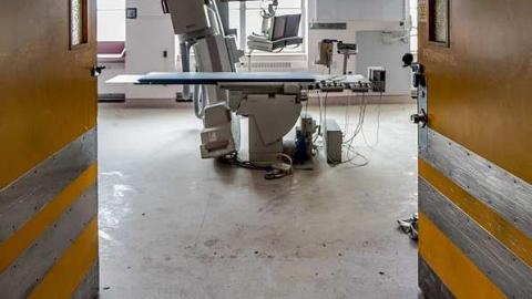 Watch out for that Dog - St-Catharines-General-Hospital249.jpg