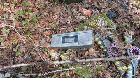 Nature blowing holes in this o - SAM_1101.jpg