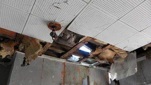 Nature blowing holes in this o - SAM_1118.jpg