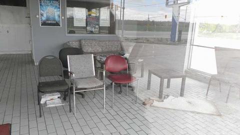 No more emisions - Car-shop25.jpg