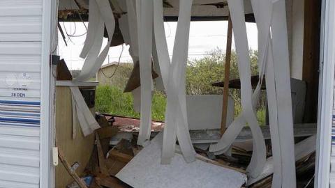 No more emisions - Car-shop17.jpg