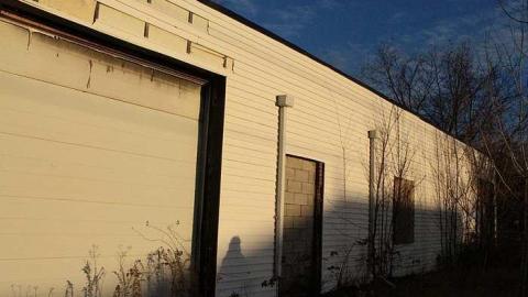 Old Garage in Gravenhurst - Old-Gravenhurst-Garage2.jpg