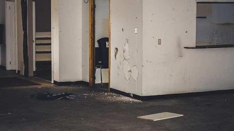 Flea Market - s-0-4.jpg