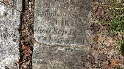 Time Standing Still - Tranquility-Pioneer-Cemetery30.jpg