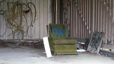 Collapsible Living - Television-Keene-TwoForOne20.jpg