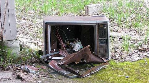 Collapsible Living - Television-Keene-TwoForOne21.jpg