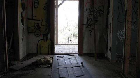 Collapsible Living - Television-Keene-TwoForOne42.jpg