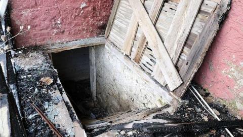 Mono farmhouse - IMG_0238.jpg