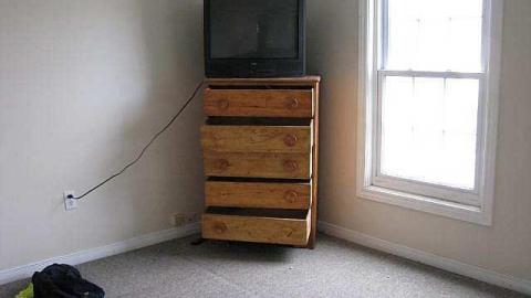 TV & Vodka - Athol-Home27.jpg