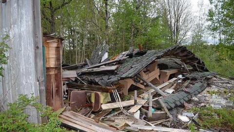 Schools Out - Germania-Ghost-Town2.jpg