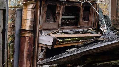 Schools Out - Germania-Ghost-Town3.jpg