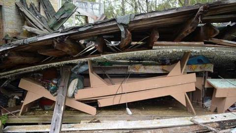 Schools Out - Germania-Ghost-Town6.jpg